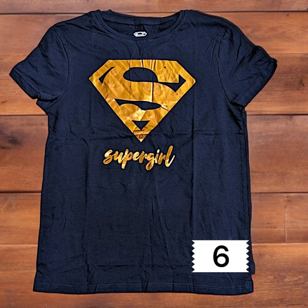 M Disney/marvel/bands/looney tunes/Teen and Women graphic T-shirts NWOT Pick one - Picture 12 of 17